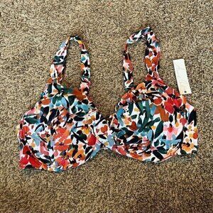 NWT Anne Cole floral patterned bikini top
